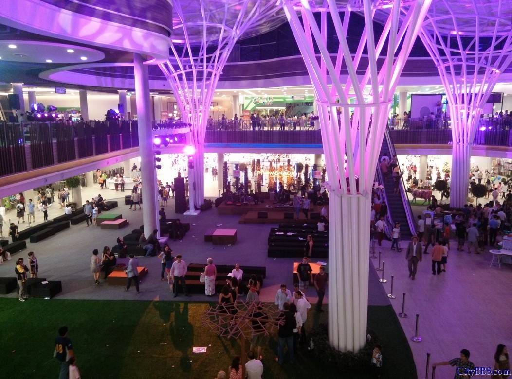 清迈新建的最大商场Promenada开业——Promenada内景